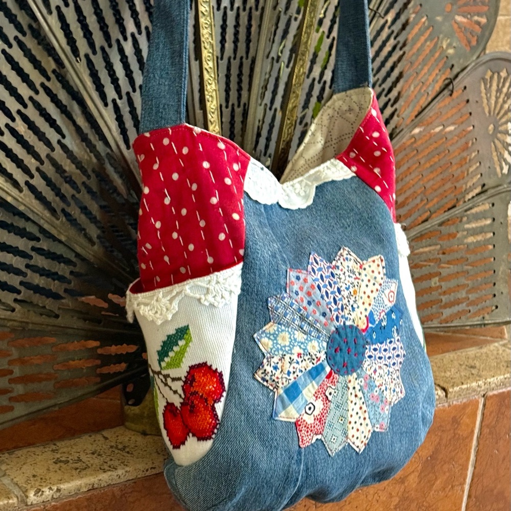 Quilted Patchwork Purse Featuring Authentic 1920’… - image 2